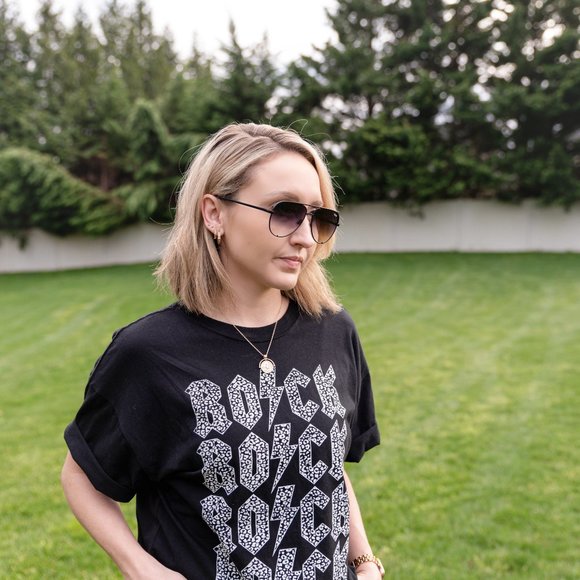 ROCK Graphic Tee - Picture 3 of 6